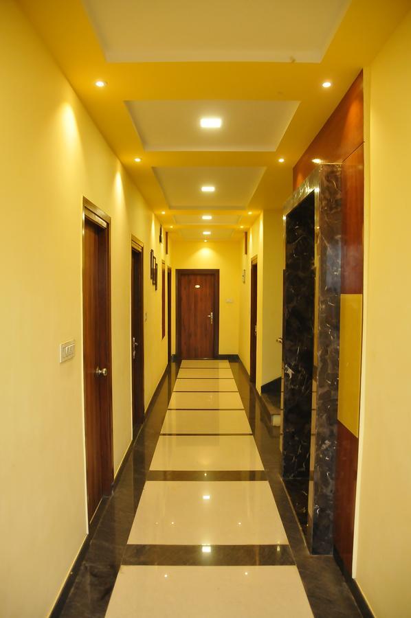 Hotel Pasupala Grand Anantapur Exterior foto