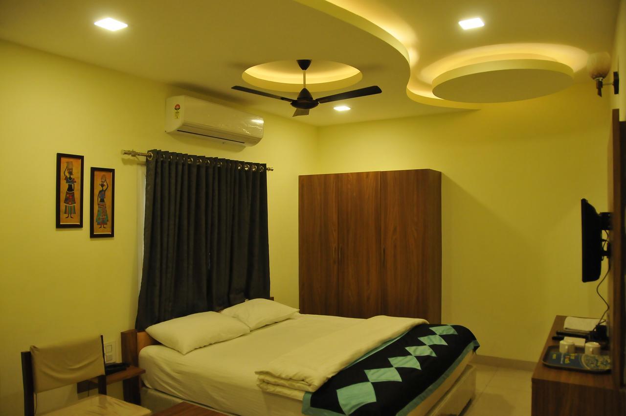 Hotel Pasupala Grand Anantapur Exterior foto
